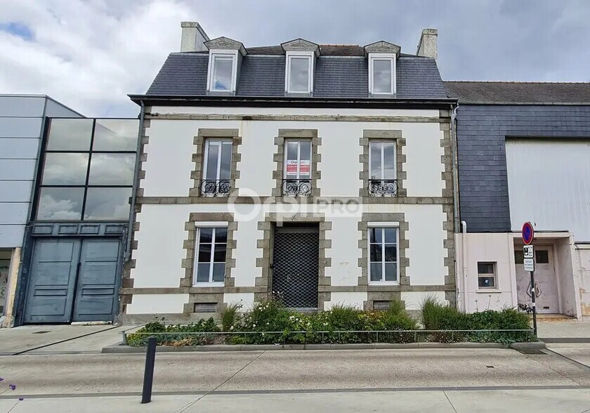 Bureau dans Saint-Brieuc à louer - Photo de l’immeuble – Image 1 sur 5