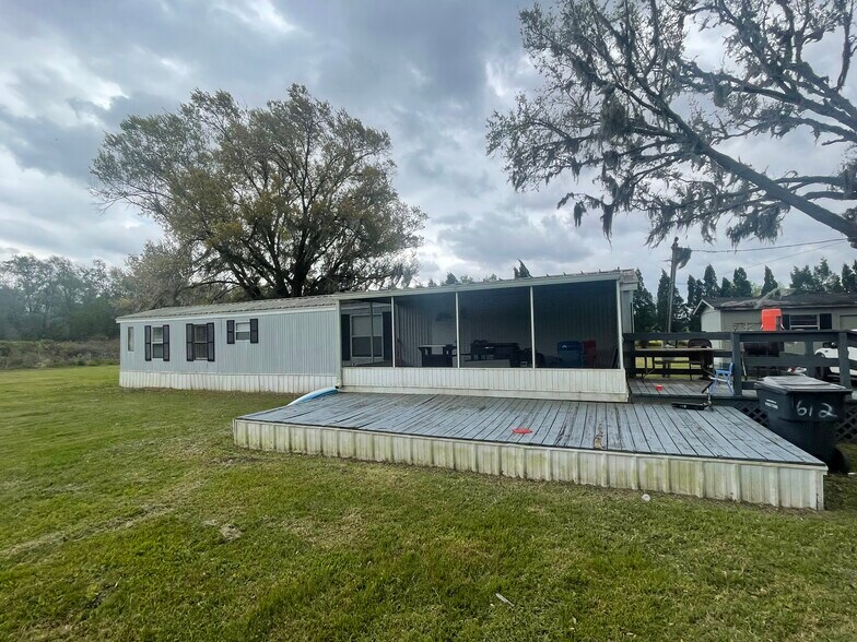 612 Grove Dr, Bartow, FL à vendre - Photo principale – Image 1 sur 1