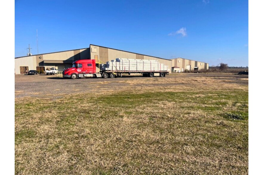 101 Scates Rd, Gilbert, LA à vendre - Photo de l’immeuble – Image 2 sur 9