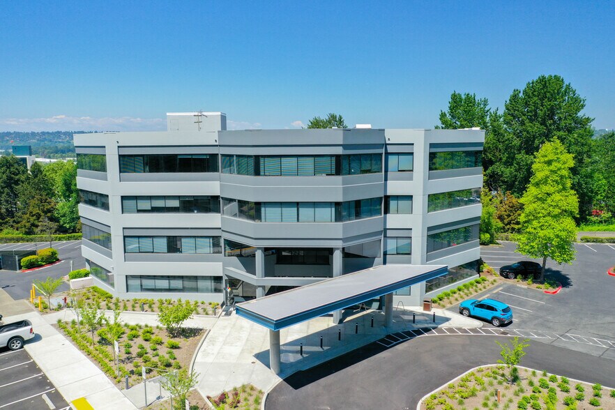 601 S Carr Rd, Renton, WA à louer - Photo de l’immeuble – Image 1 sur 8