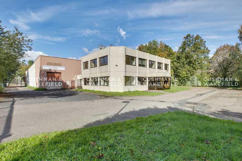 23 Rue Des Petits Ruisseaux, Verrières-le-Buisson à louer - Photo de l’immeuble – Image 1 sur 11