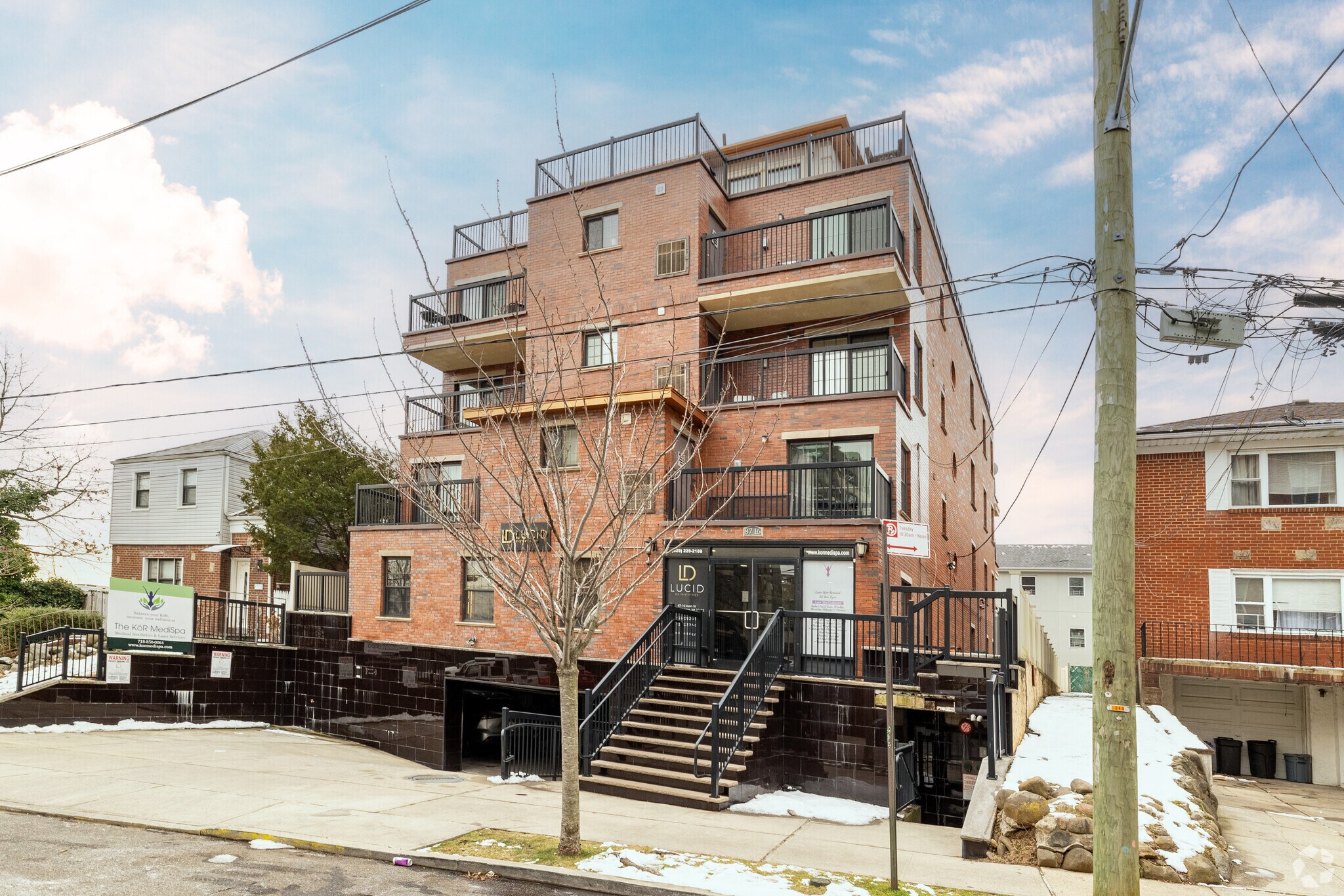 8716 Avon St, Jamaica, NY à louer Photo de l’immeuble– Image 1 sur 10