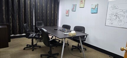 2915 19th St NE, Calgary, AB à louer Photo intérieure– Image 2 sur 5