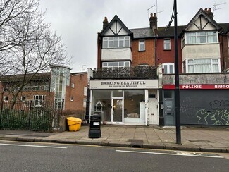 Plus de détails pour 218 High Rd, Woodford Green - Local commercial à vendre