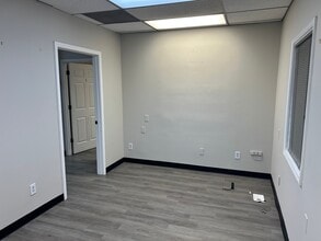 6667 Vernon Woods Dr, Atlanta, GA à louer Photo intérieure– Image 2 sur 11