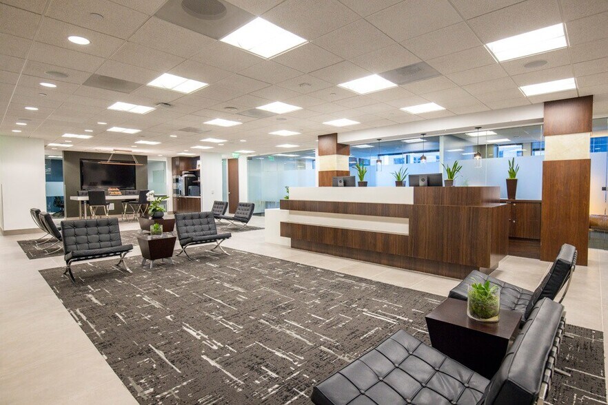 600 W Broadway, San Diego, CA à louer - Photo principale – Image 1 sur 5