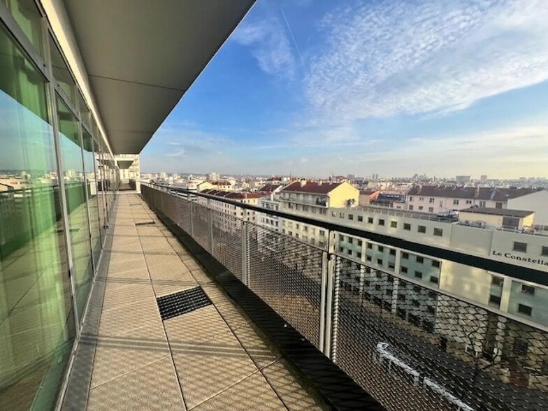 Bureau dans Lyon à louer - Photo de l’immeuble – Image 2 sur 17