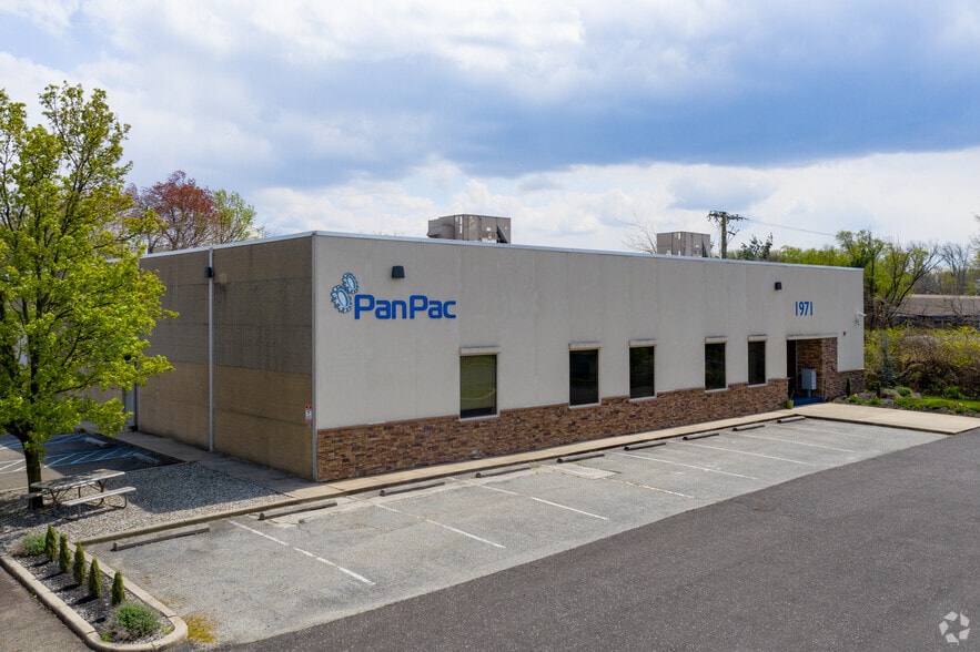 1971 Old Cuthbert Rd, Cherry Hill, NJ à louer - Photo principale – Image 1 sur 6