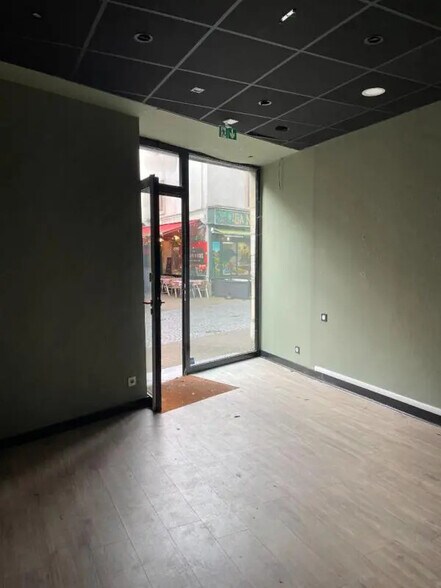 Local commercial dans Vannes à vendre - Photo de l’immeuble – Image 3 sur 4