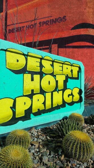 11940 Palm Dr, Desert Hot Springs, CA à vendre - Vidéo sur l’annonce professionnelle – Image 2 sur 26