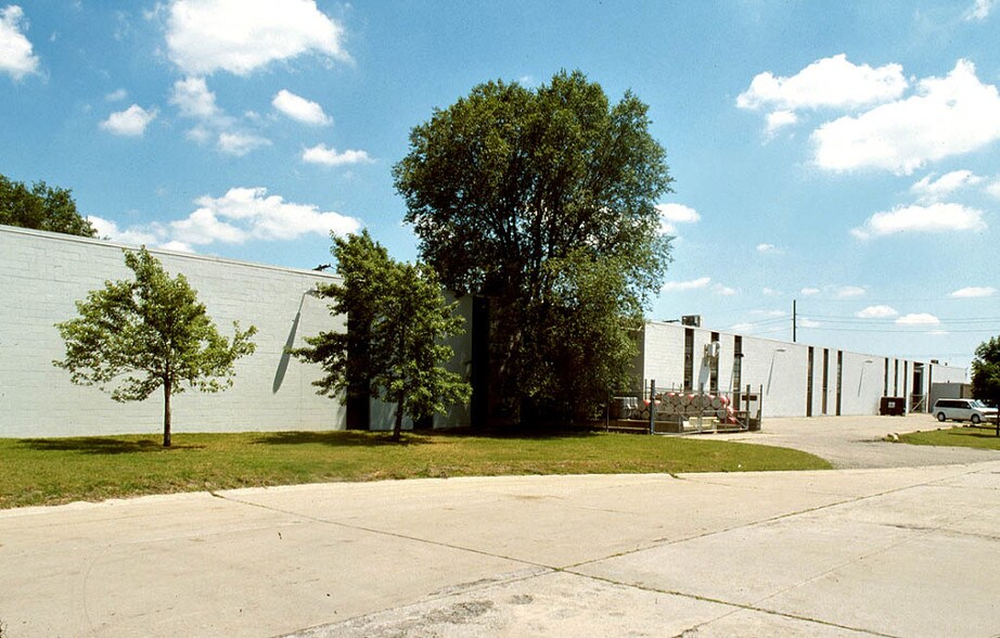 37200 Amrhein Rd, Livonia, MI à louer - Autre – Image 2 sur 4