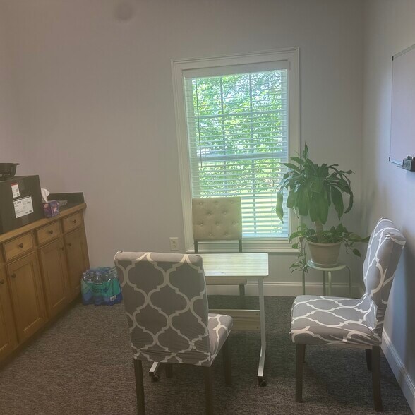4214 Mayfair St, Myrtle Beach, SC à louer - Photo de l’immeuble – Image 2 sur 9