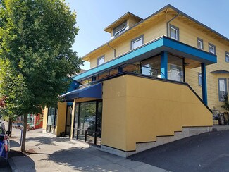 Plus de détails pour 2239 NE Broadway St, Portland, OR - Local commercial à louer