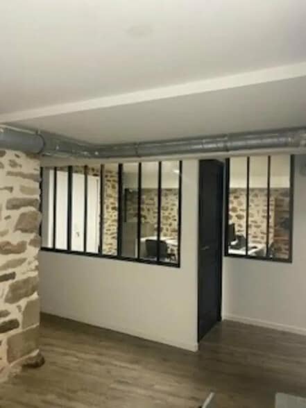 Local commercial dans Vannes à louer - Photo de l’immeuble – Image 1 sur 2