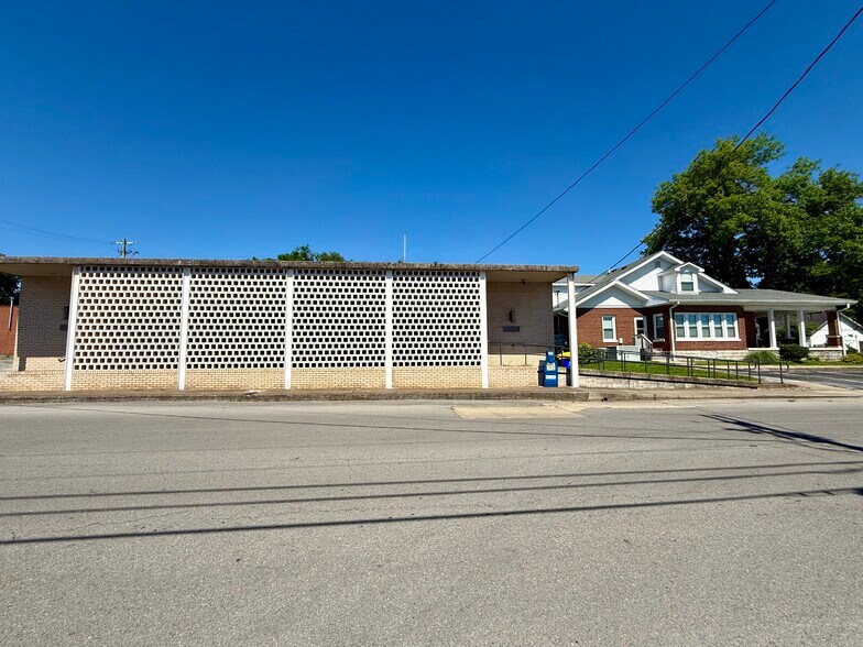 301 W Kentucky Ave, Franklin, KY à vendre - Photo de l’immeuble – Image 3 sur 5