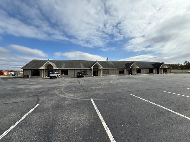 1615 Landing Dr, Carterville, IL à vendre - Photo de l’immeuble – Image 2 sur 3