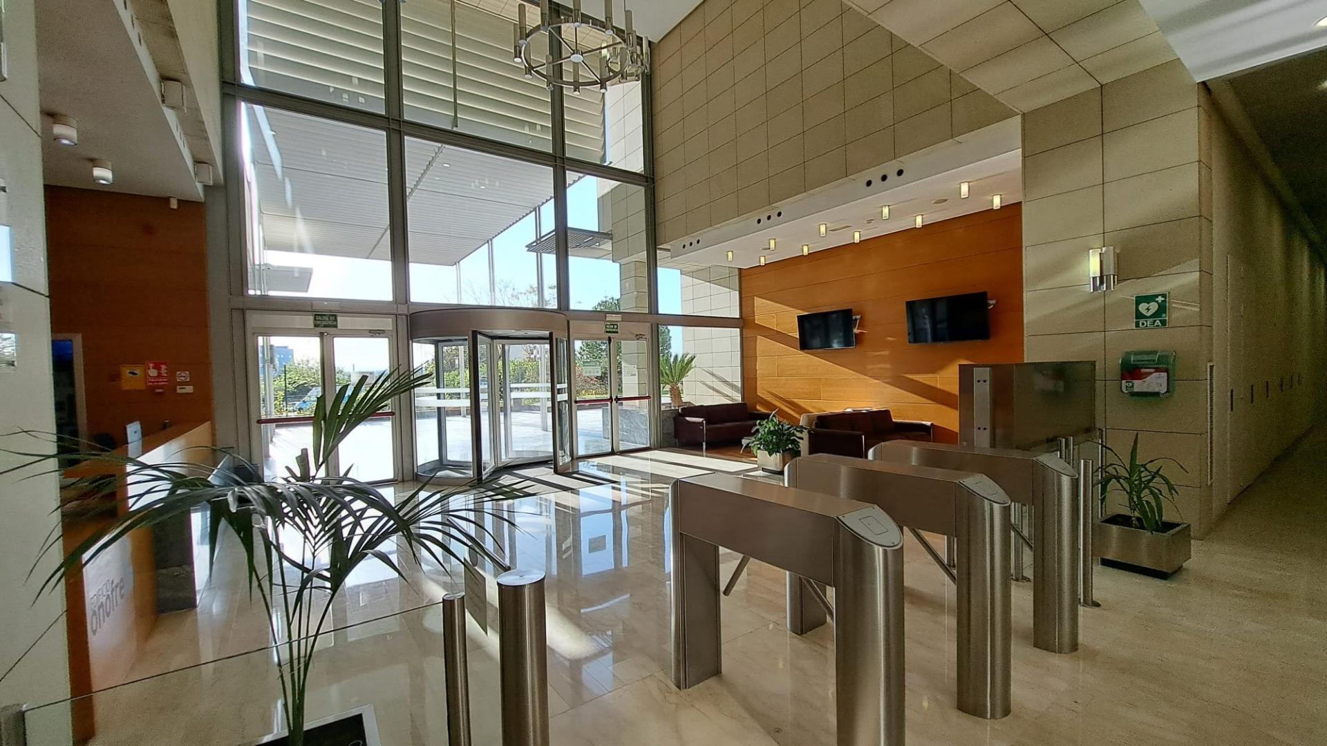 Bureau dans València à vendre Photo de l’immeuble– Image 1 sur 20