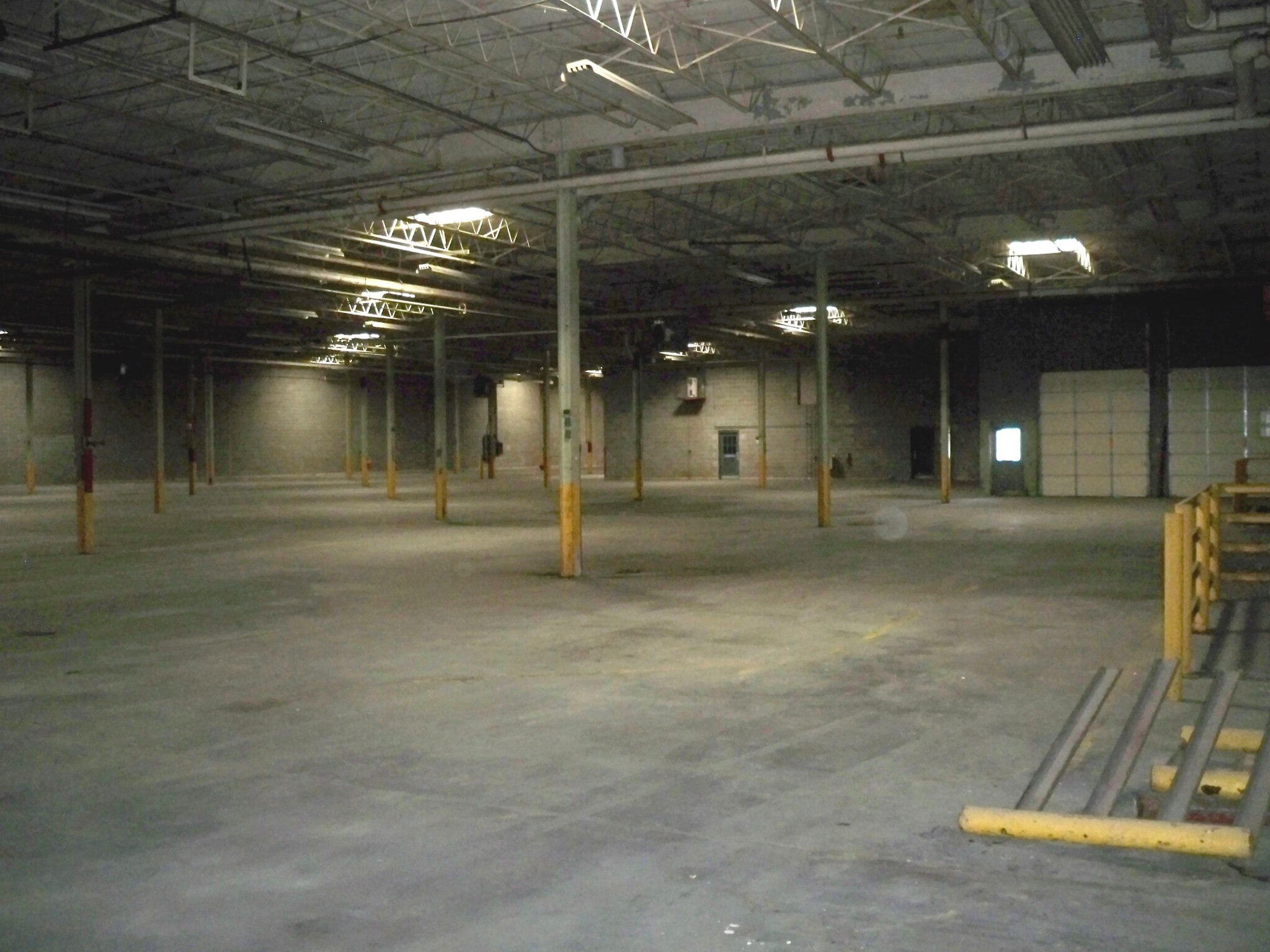 300 S 55th St, Kansas City, KS à louer Photo de l’immeuble– Image 1 sur 4