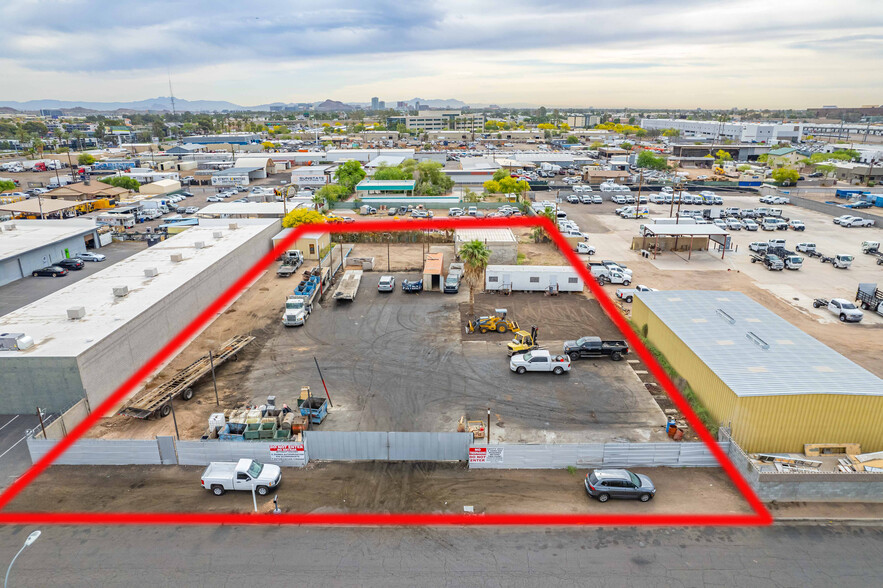 3013 S 44th St, Phoenix, AZ à louer - Photo principale – Image 1 sur 11