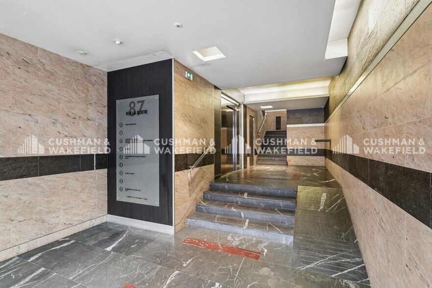 32 Rue De Ponthieu, Paris à louer - Hall d’entrée – Image 2 sur 32