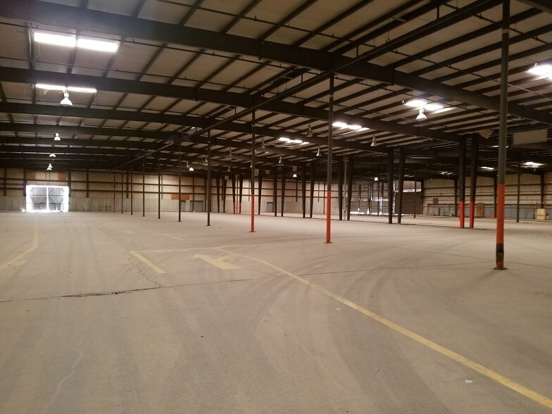 110 W Borderland Rd, El Paso, TX à louer - Photo intérieure – Image 3 sur 21