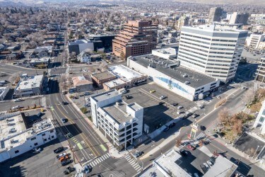 445 S Virginia St, Reno, NV à vendre - Photo de l’immeuble – Image 1 sur 3