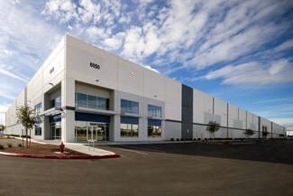 Plus de détails pour 6050 N Hollywood Blvd, Las Vegas, NV - Industriel/Logistique à louer