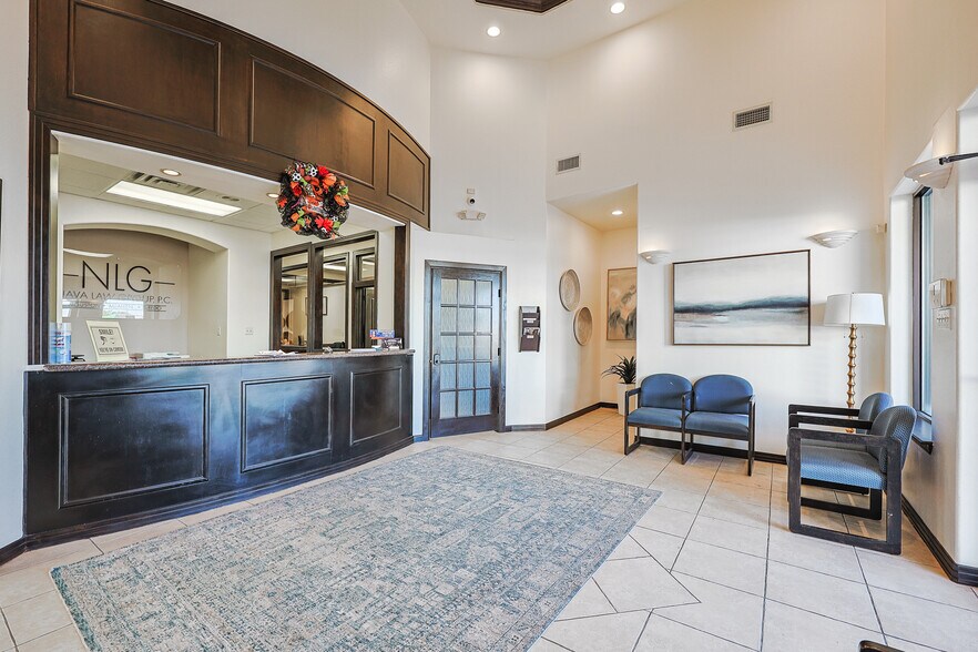2001 W Nolana Ave, McAllen, TX à louer - Hall d’entrée – Image 3 sur 30