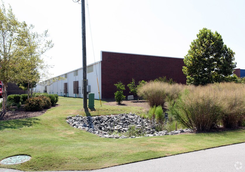 3210 Pennington Dr, Wilmington, NC à louer - Photo de l’immeuble – Image 2 sur 4