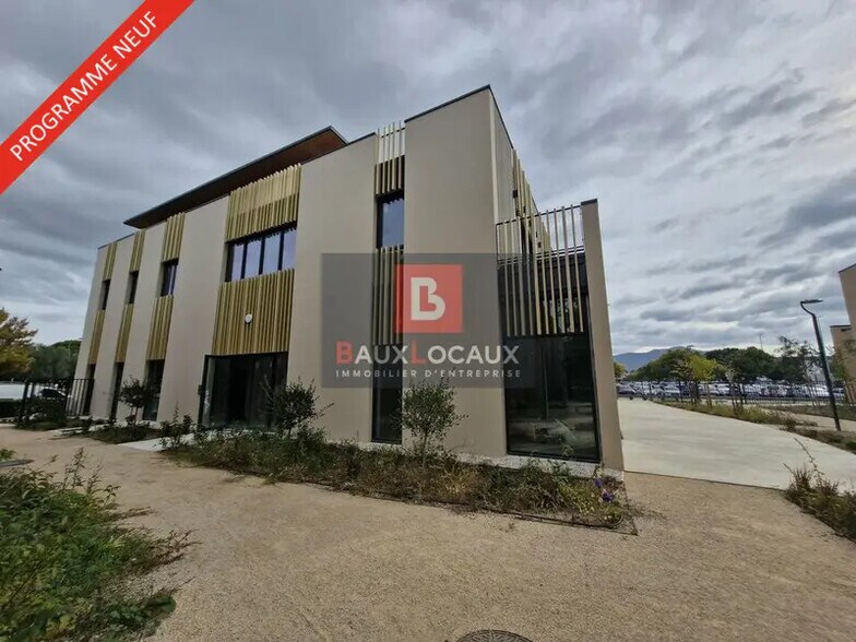 Bureau dans Aubagne à louer - Photo de l’immeuble – Image 2 sur 16