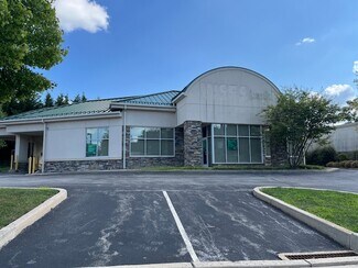 Plus de détails pour 5000 W Chester Pike, Newtown Square, PA - Local commercial à louer