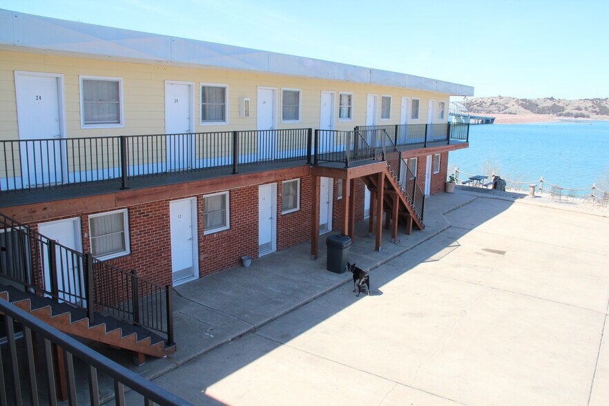 115 N River St, Chamberlain, SD à vendre - Photo de l’immeuble – Image 3 sur 44