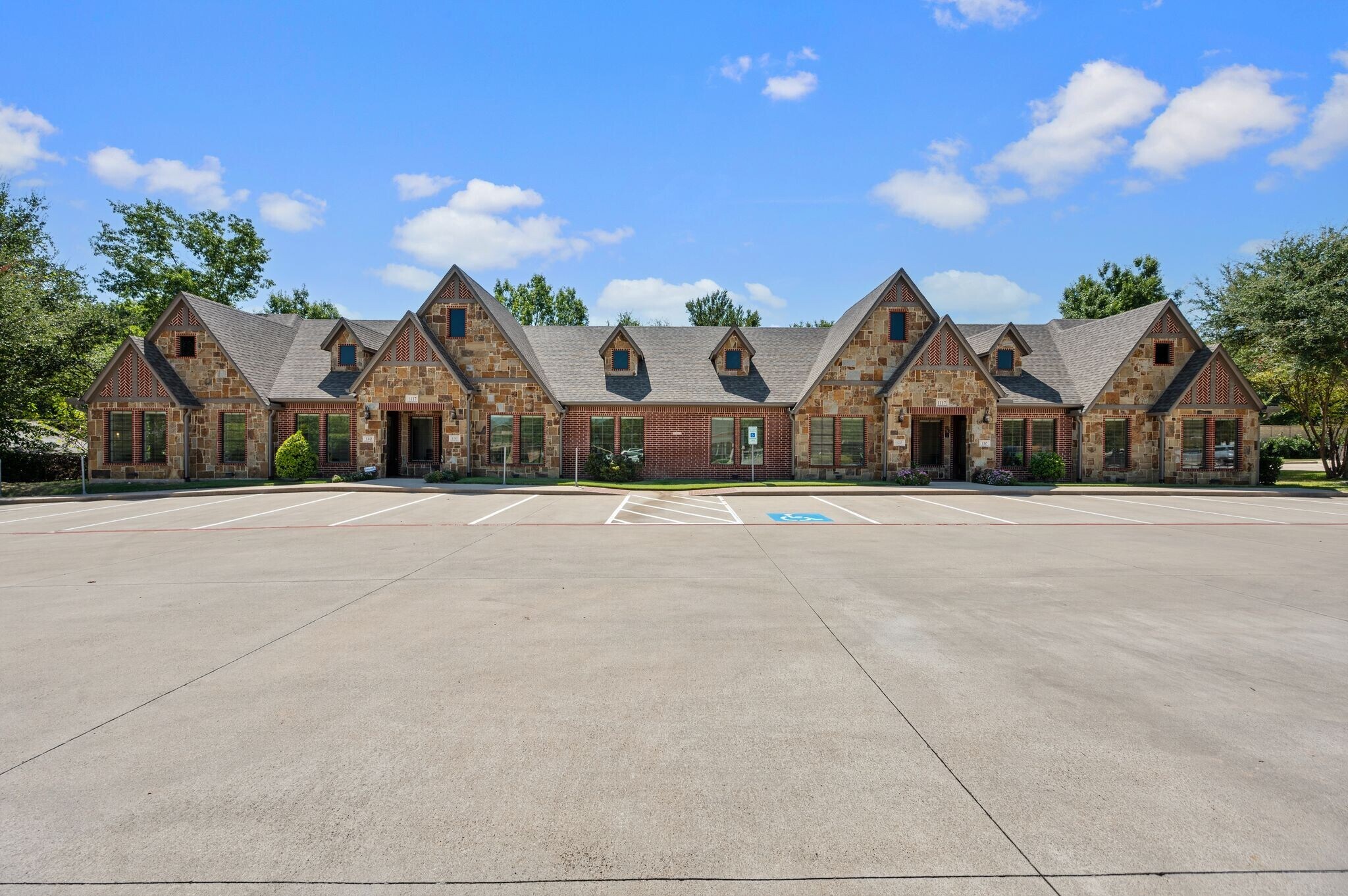 1117 Glade Rd, Colleyville, TX à vendre Photo de l’immeuble– Image 1 sur 48
