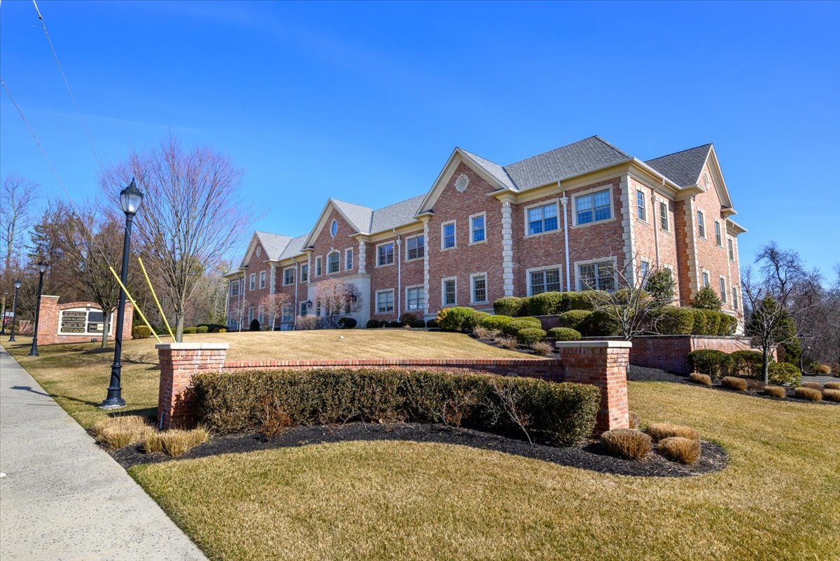 58 Mount Bethel Rd, Warren, NJ à louer Photo principale– Image 1 sur 19