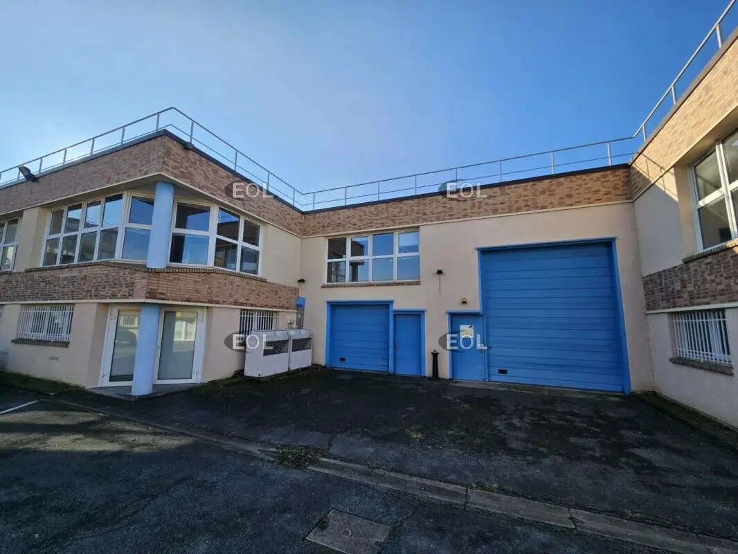 Local d’activités dans Ivry-sur-Seine à louer Photo de l’immeuble– Image 1 sur 12