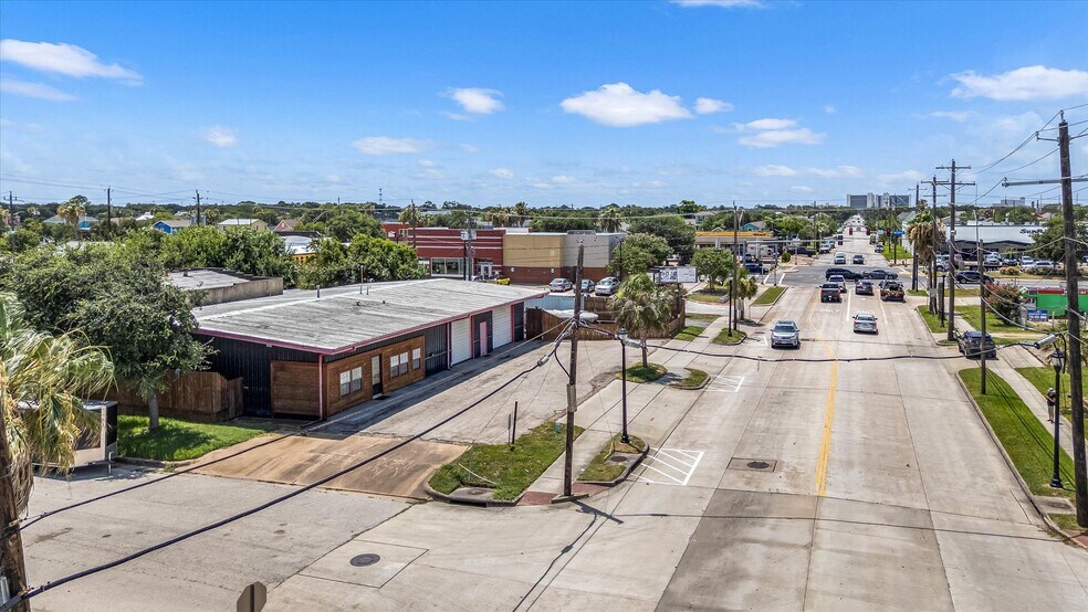 902 51st St, Galveston, TX à vendre - Photo de l’immeuble – Image 2 sur 50