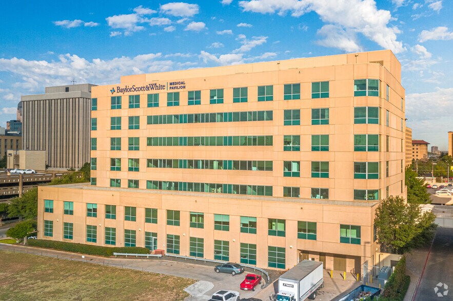 3900 Junius St, Dallas, TX à louer - Photo de l’immeuble – Image 2 sur 9