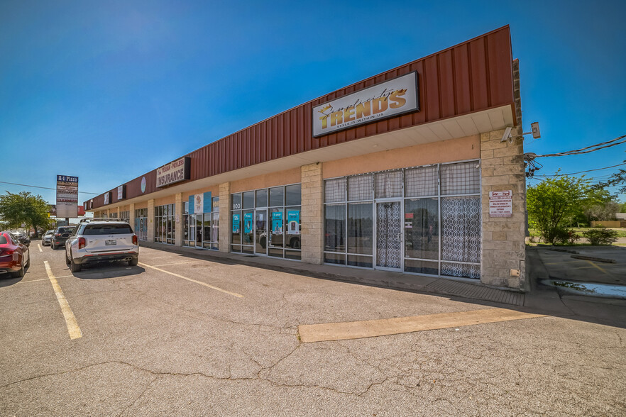 810 W Rancier Ave, Killeen, TX à louer - Photo de l’immeuble – Image 3 sur 15