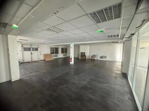 10-12 Rue Marcel Paul, Bezons à vendre Photo intérieure– Image 1 sur 8