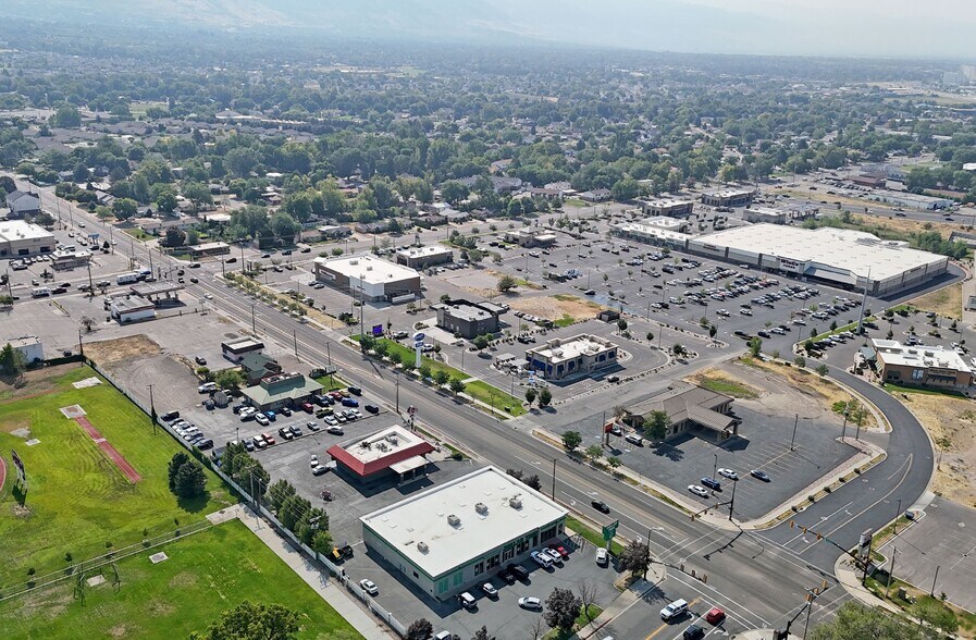 377 E Gentile St, Layton, UT à louer - Photo de l’immeuble – Image 2 sur 3