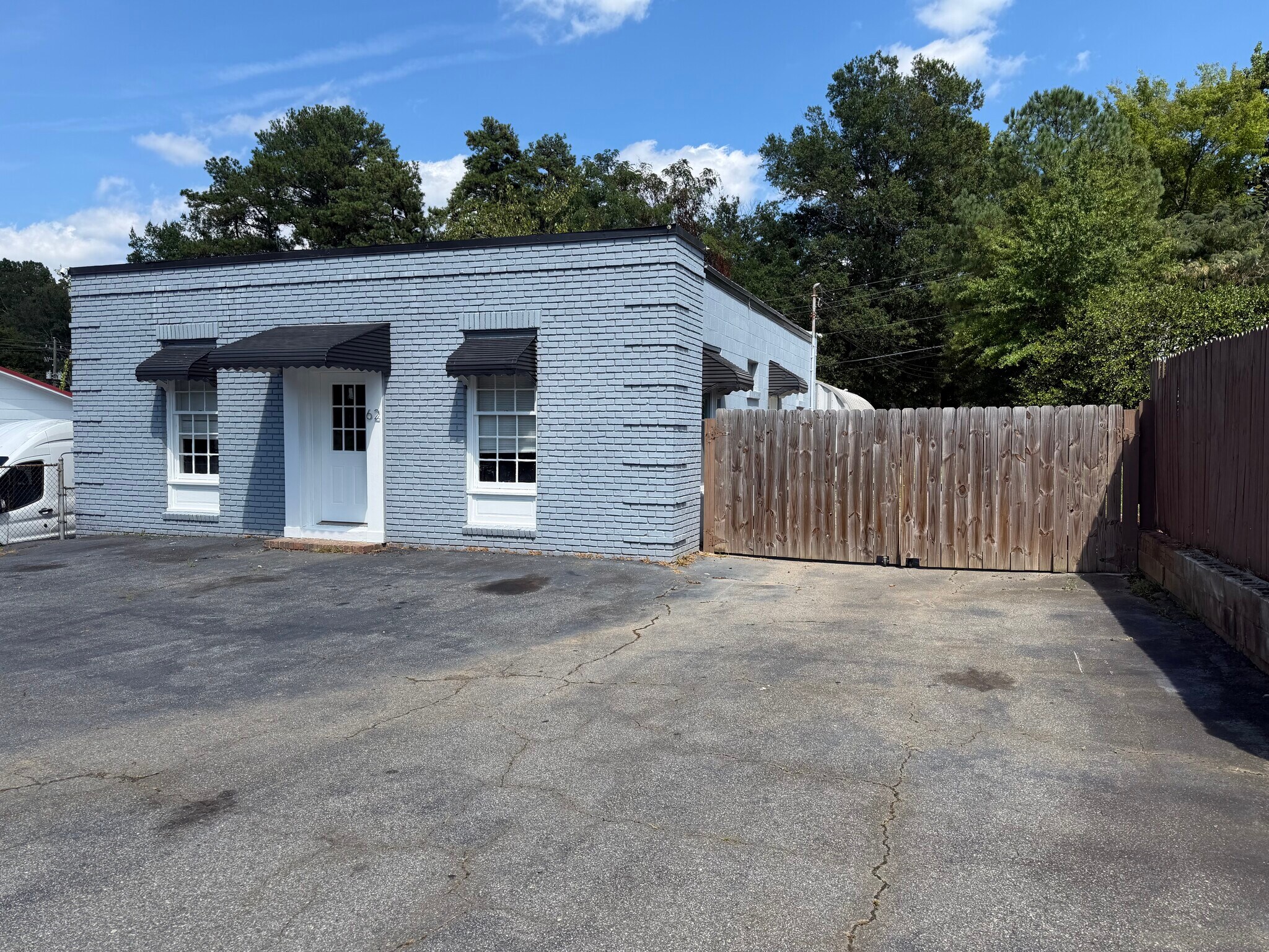 62 NE Barnes St, Marietta, GA à louer Photo de l’immeuble– Image 1 sur 11