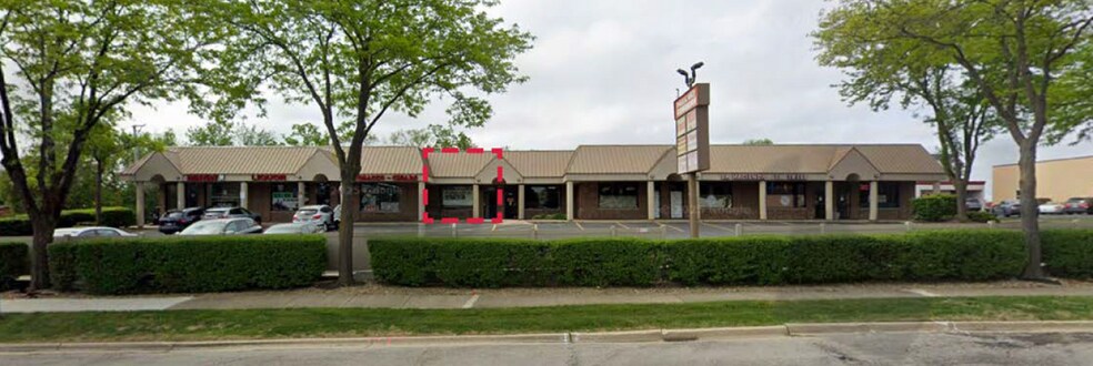 21-37 W Irving Park Rd, Roselle, IL à louer - Photo de l’immeuble – Image 1 sur 3