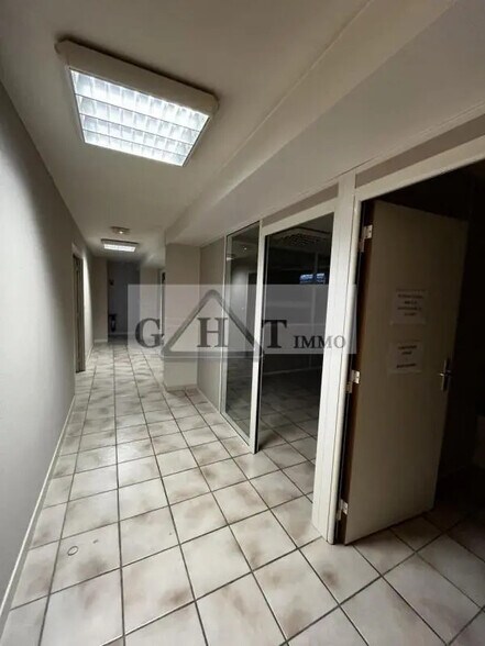 Bureau dans Draveil à vendre - Photo intérieure – Image 1 sur 4