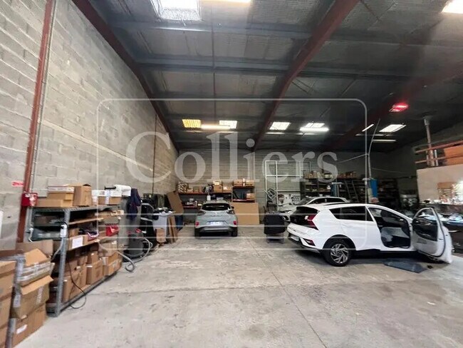 Plus de détails pour Bureau, Local d'activités à louer