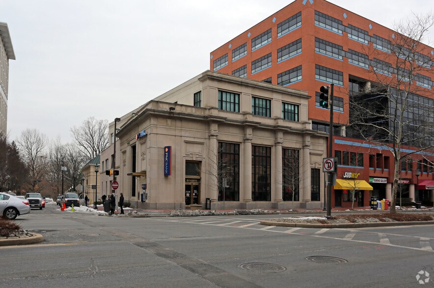7235 Wisconsin Ave, Bethesda, MD à louer - Photo principale – Image 1 sur 5