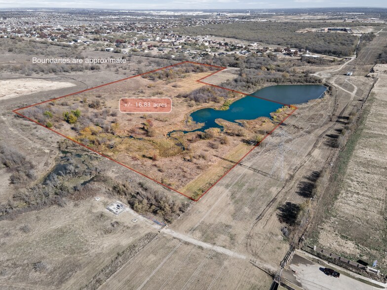 10701 McCart ave, Crowley, TX à vendre - Photo de l’immeuble – Image 2 sur 16
