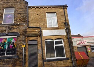 Plus de détails pour 6 Russell Street, Keighley - Local commercial à louer