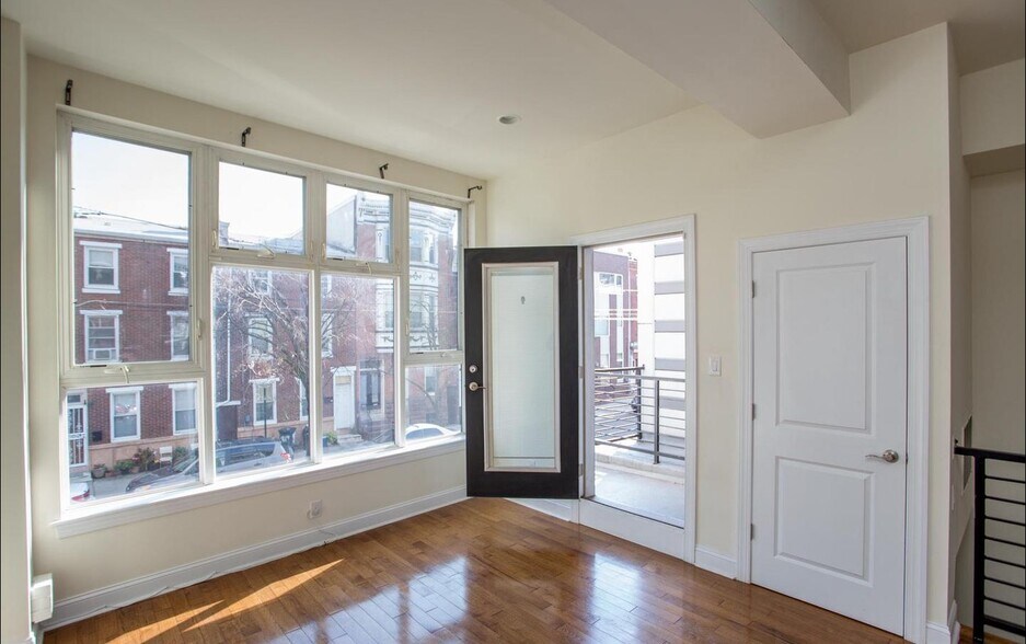1860 Frankford Ave, Philadelphia, PA à vendre - Photo de l’immeuble – Image 2 sur 80