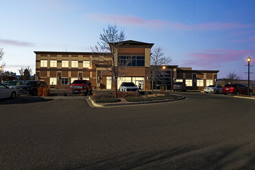 201 W Park Dr, Grand Junction, CO à louer - Photo de l’immeuble – Image 3 sur 13