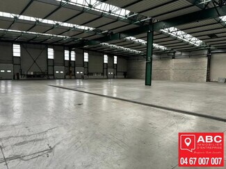 Plus de détails pour Local d'activités à louer